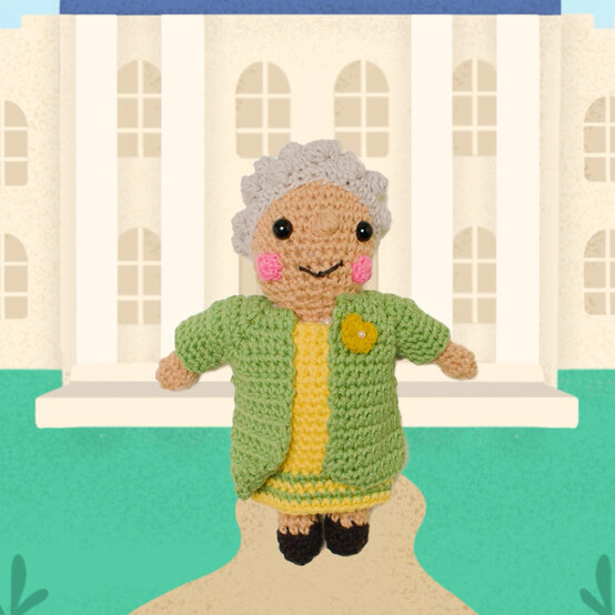 Amigurumi-April-2022-Queen-Day-2-image.jpg?sw=554&q=85