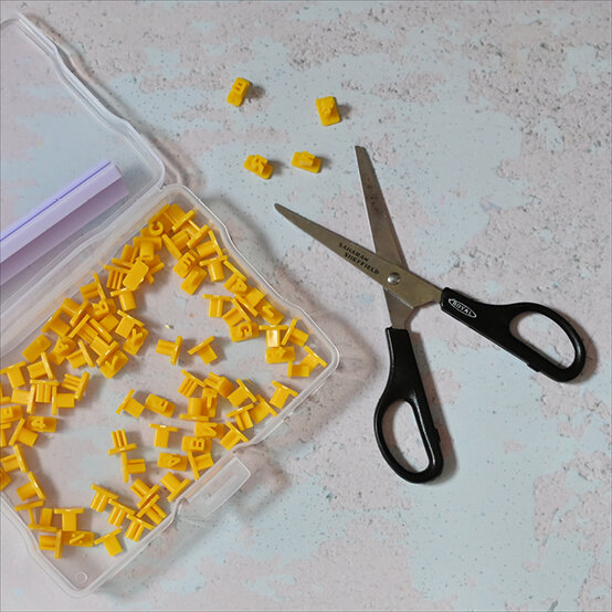 crafts-for-international-friendship-day6.jpg?sw=554&q=85