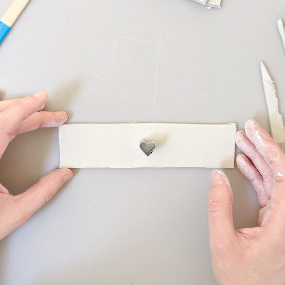 how-to-make-an-air-dry-clay-napkin-holder_2.jpg?sw=554&q=85