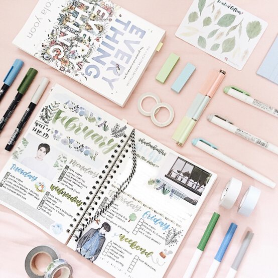 Journalling-flat-lay.jpg?sw=554&q=85