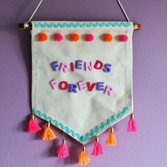 crafts-for-international-friendship-day43.jpg?sw=554&q=85
