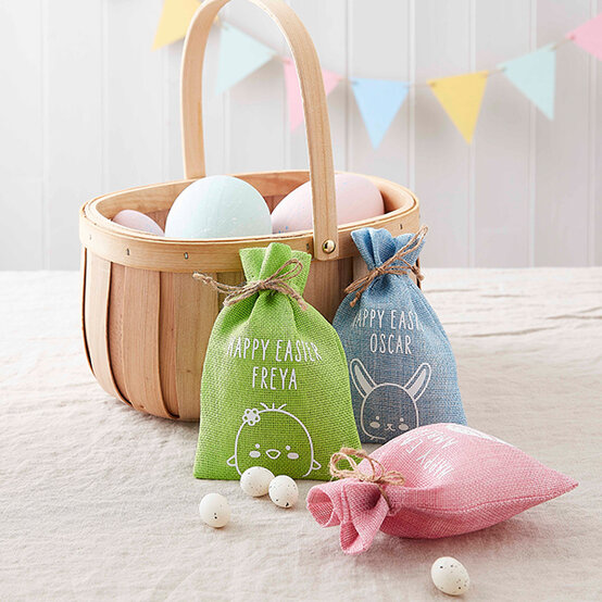 cricut-personalised-treat-bags.jpg?sw=554&q=85