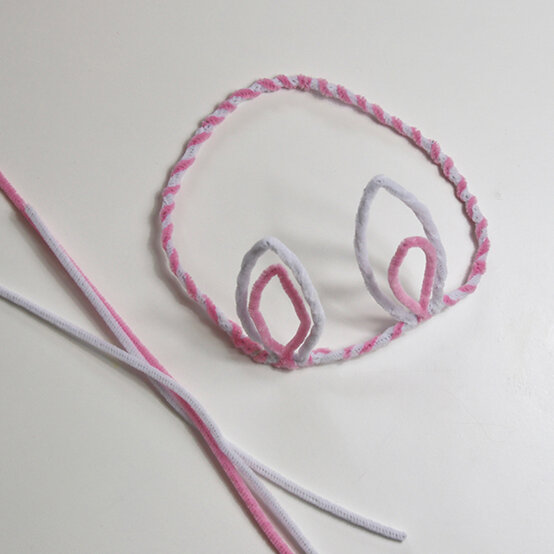 bunny-ears-floral-corwn_in-progress.jpg?sw=554&q=85