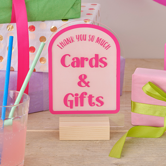 idea%5Fsilhouette%2Dacrylic%2Dwedding%2Dsign%5Fstep.png?sw=554&q=85