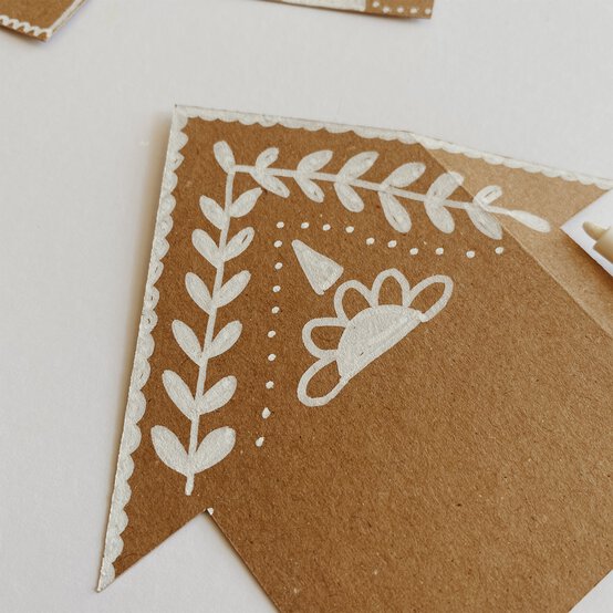 how_to_make_cardboard_decs_step_15.jpg?sw=554&q=85