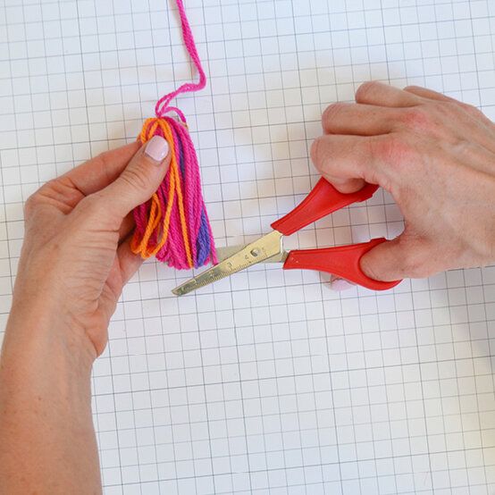 back-to-school-bag-tassel-7.jpg?sw=554&q=85