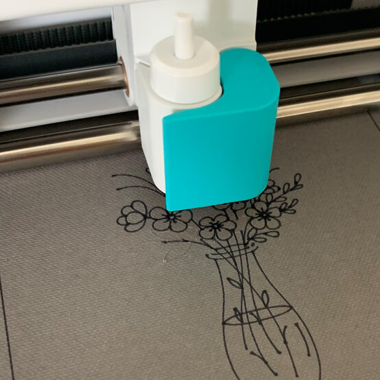 cricut-joy-card_step9_1.jpg?sw=554&q=85