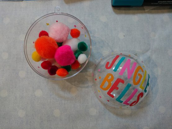 baubles-4.jpg?sw=554&q=85