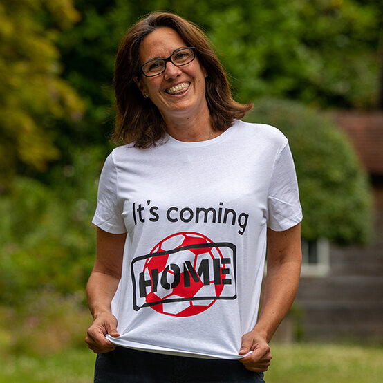 cricut-how-to-make-custom-clothing_football-home.jpg?sw=554&q=85