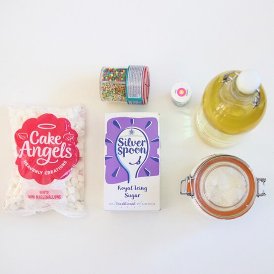 edible-slime-step-1.jpg?sw=554&q=85