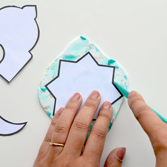 How-to-Make-Clay-Decorations-for-Ramadan_Step13a.jpg?sw=554&q=85