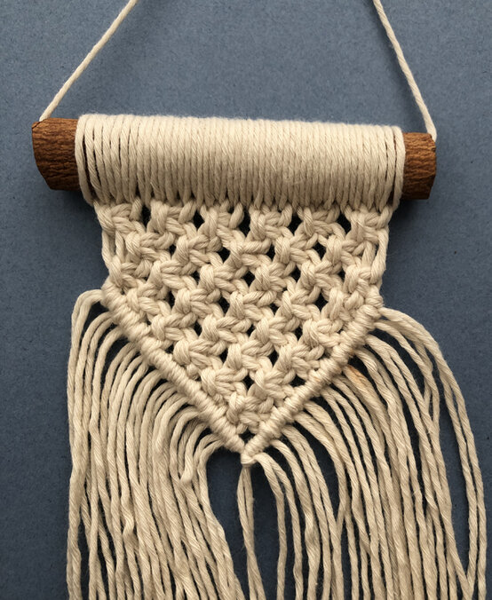 how_to_make_macrame_tree_decorations_step_11.jpg?sw=554&q=85