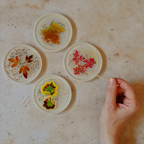 autumnal-coasters-step-3.jpg?sw=554&q=85