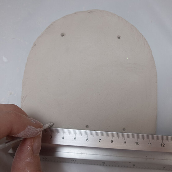 clay-wall-hanging-4.jpg?sw=554&q=85