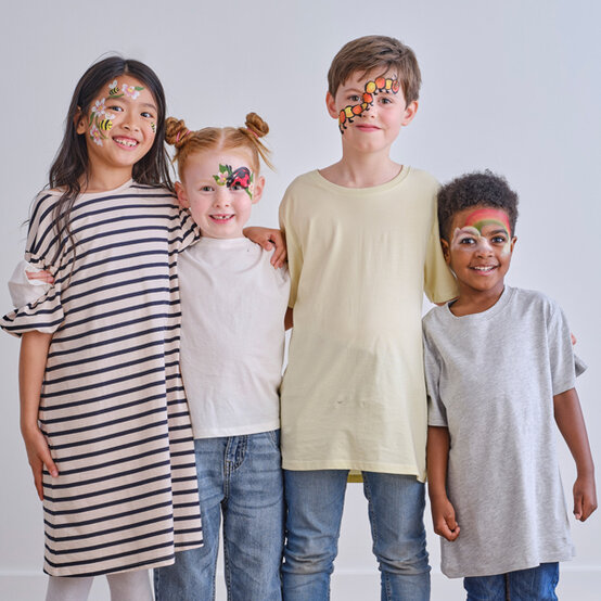 idea_summer-face-paint-ideas_step.jpg?sw=554&q=85