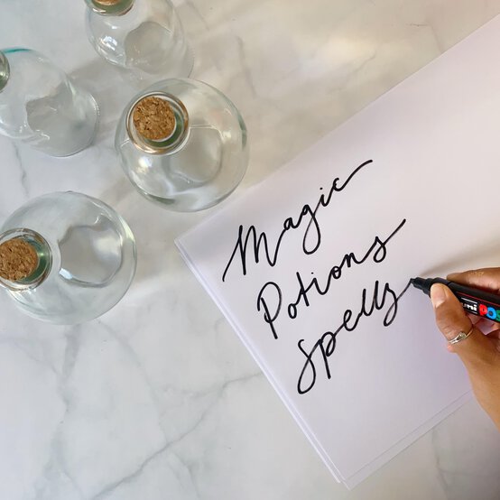 sophisticated-halloween-2020_step-13.jpg?sw=554&q=85