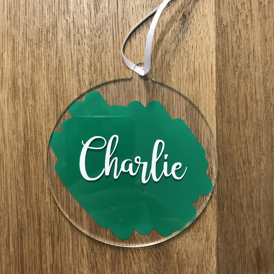 idea_cricut-acrylic-bauble-charlie_hero.jpg?sw=554&q=85