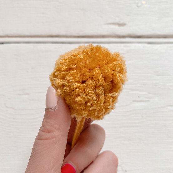 party-hat-step5.jpg?sw=554&q=85