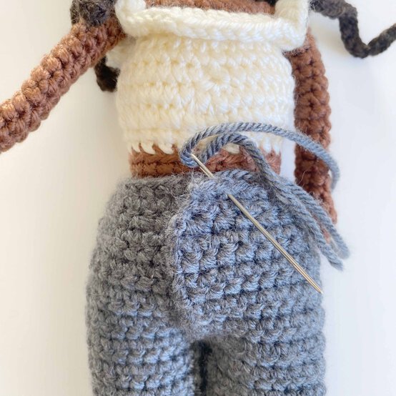 Idea_how-to-make-amigurumi-dolls_yemi9c.jpg?sw=554&q=85
