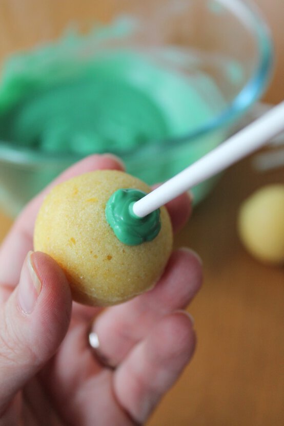 cake-pop-4.jpg?sw=554&q=85