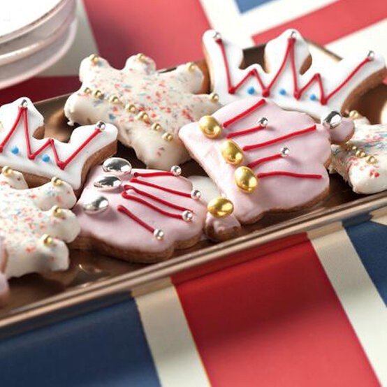 crown-biscuits-square.jpg?sw=554&q=85