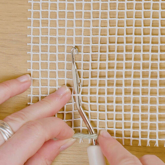 idea_get-started-in-latch-hook-beginner_step2.jpg?sw=554&q=85