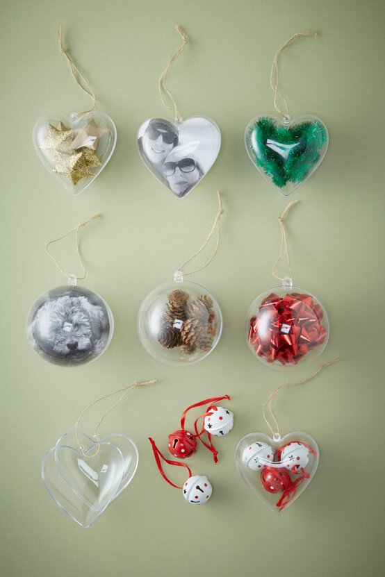 fillable-baubles.jpg?sw=554&q=85
