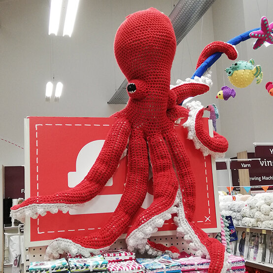 artisan-jack-weatherington-giant-octi.jpg?sw=554&q=85