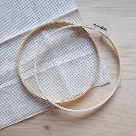 how_to_make_a_collection_of_punch_needle_hoop_art_pn_02.jpg?sw=554&q=85