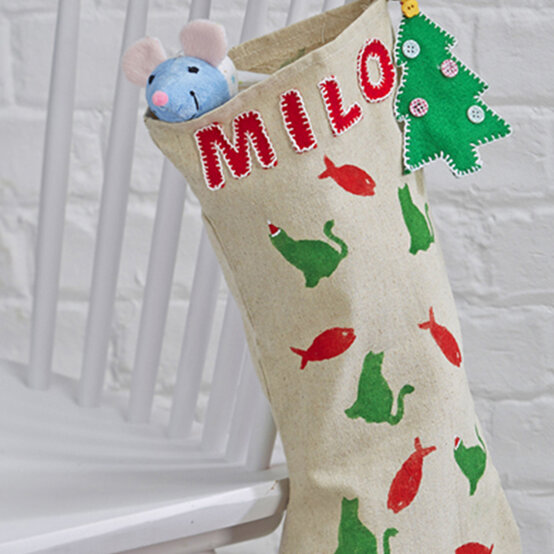 idea_stocking-ideas-to-make-this-christmas_potato.jpg?sw=554&q=85