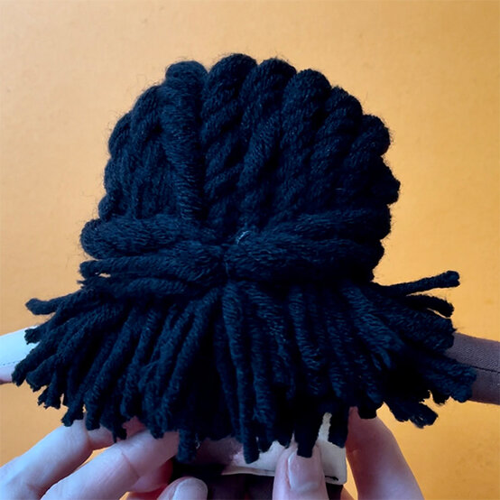 how%2Dto%2Dsew%2Da%2Ddoll%5Fstep%2D10c.jpg?sw=554&q=85