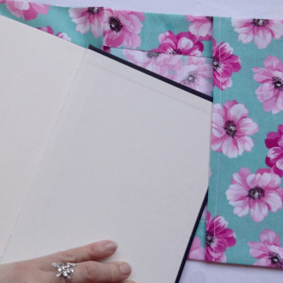 notebook-cover-step10.jpg?sw=554&q=85