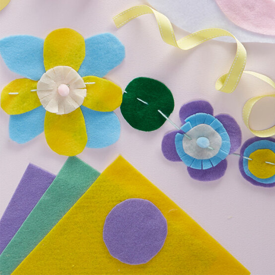 felt-garland.jpg?sw=554&q=85