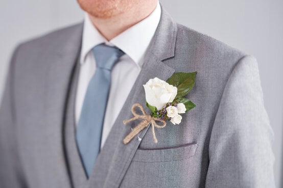 buttonhole-final.jpg?sw=554&q=85