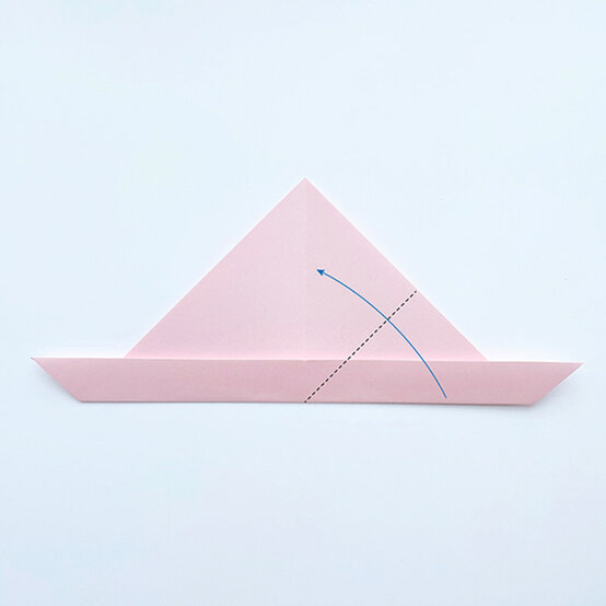 origami-bunny-step-4.jpg?sw=554&q=85