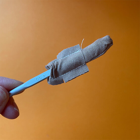 how%2Dto%2Dsew%2Da%2Ddoll%5Fstep%2D2c.jpg?sw=554&q=85