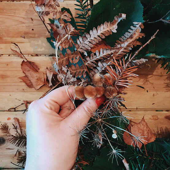 fresh-foraged-autumnal-wreath-4.jpg?sw=554&q=85