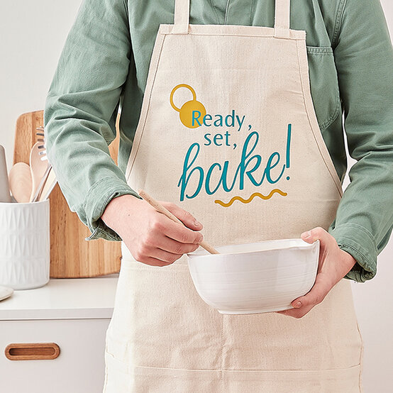 personalised-apron.jpg?sw=554&q=85