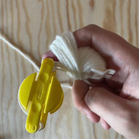 pom-pom-ghost-2b.jpg?sw=554&q=85