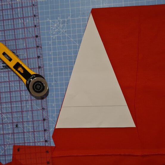 Idea_how-to-make-interchangeable-bunting_step1.jpg?sw=554&q=85