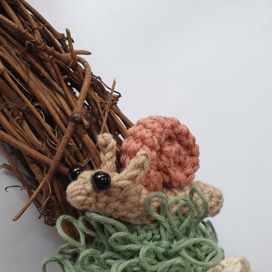 idea_hidden-garden-wreath_step3b.jpg?sw=554&q=85