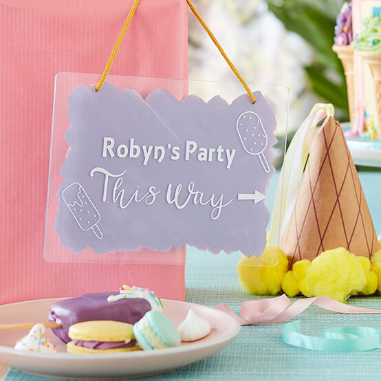 personalised-party-sign.jpg?sw=554&q=85