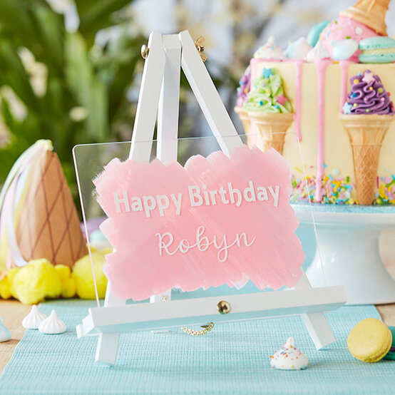 personalised-acrylic-sign-happy-birthday.jpg?sw=554&q=85