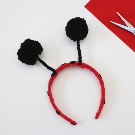 how_to_make_a_ladybird_costume_ladybird_step4-square.jpg?sw=554&q=85