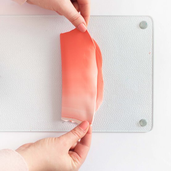 fimo-coral-lantern-step-3.jpg?sw=554&q=85