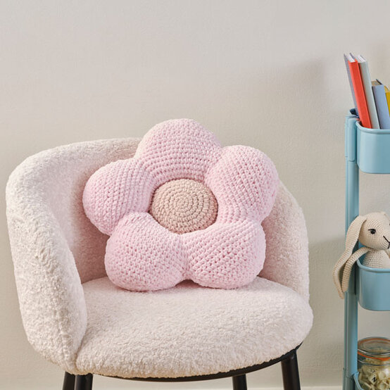 idea%5Fcrochet%2Dprojects%2Dfor%2Dbeginners%5Fplush.jpg?sw=554&q=85