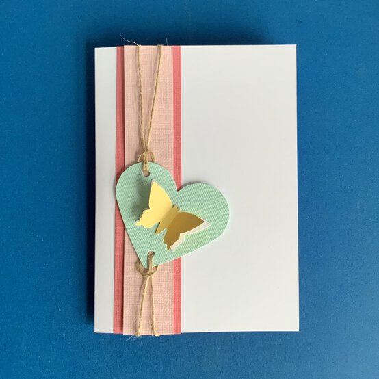 mothersdaypop-upflowercard19.jpg?sw=554&q=85