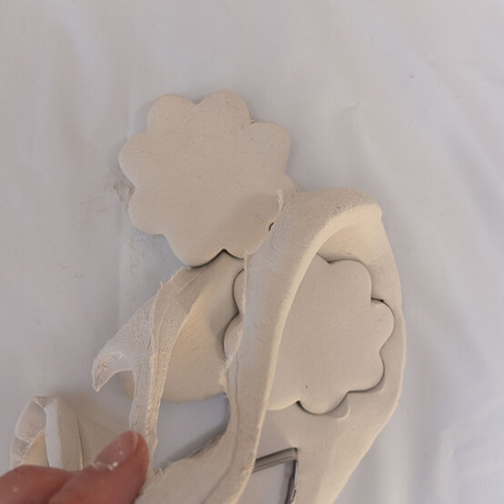 clay-unicorn-decorations-4.jpg?sw=554&q=85