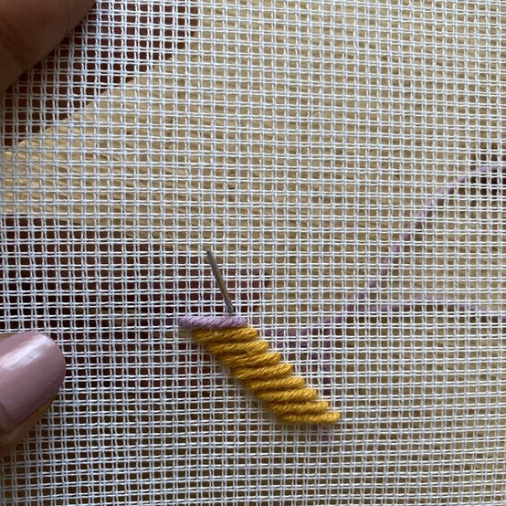 beginner-bargello_step-4_3.jpg?sw=554&q=85