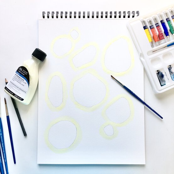 how-to-create-abstract-watercolour-pebbles_step2.jpg?sw=554&q=85